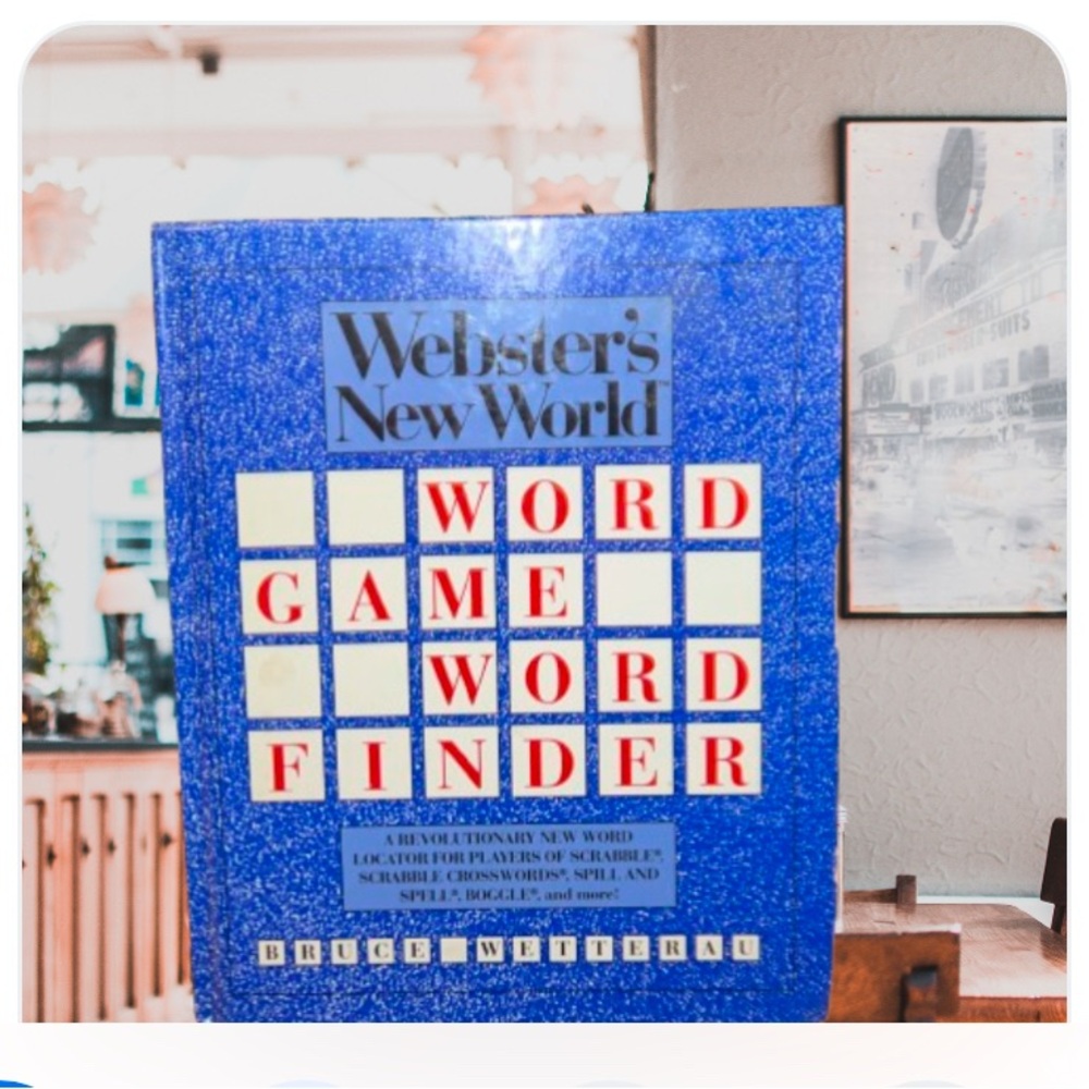 Books - 1991Copyright Webster’s New World Word Game Word Finder Hardcopy  PGC